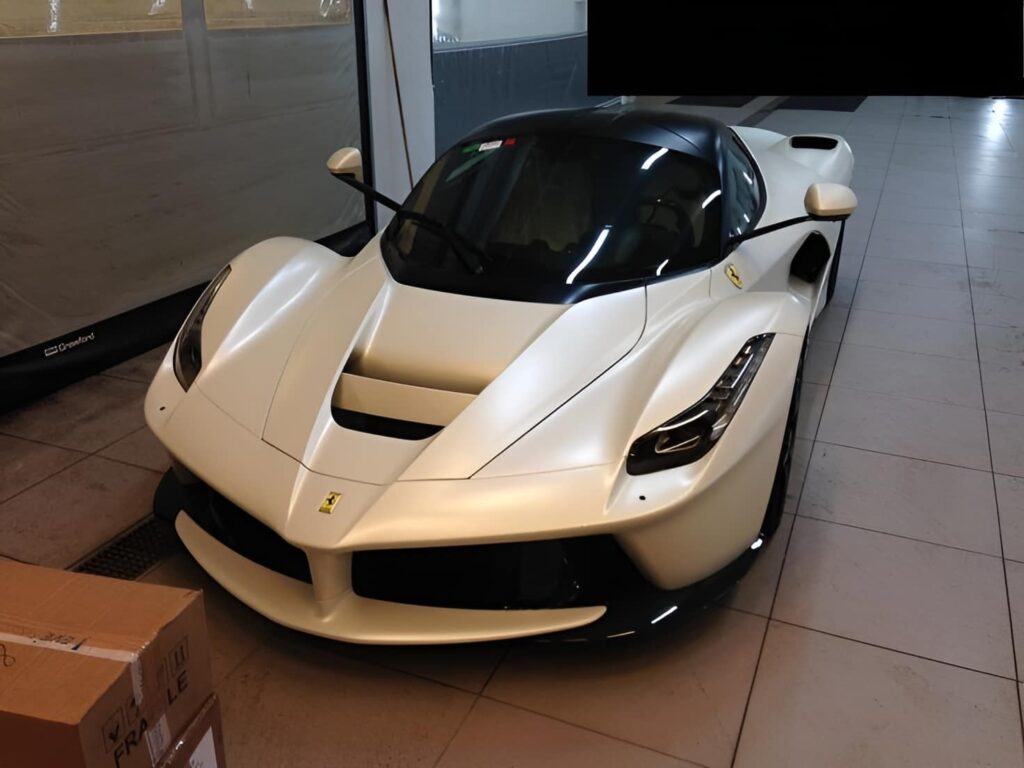 Pearl White Auto Paint