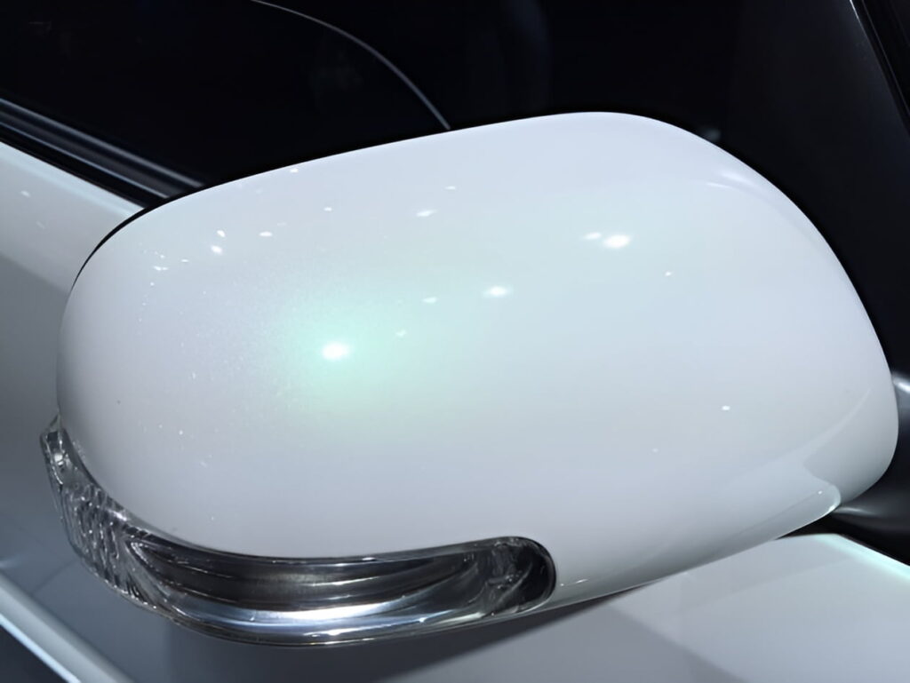 Pearl White Auto Paint